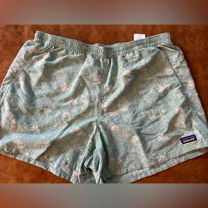 Patagonia Baggies Women’s 5” Light Blue Floral